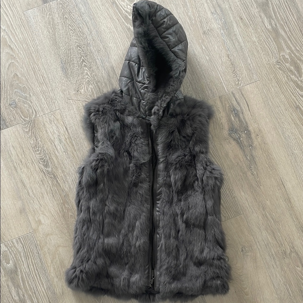 BCBGMaxAzria Gray Rabbit Fur Vest - Picture 12 of 12